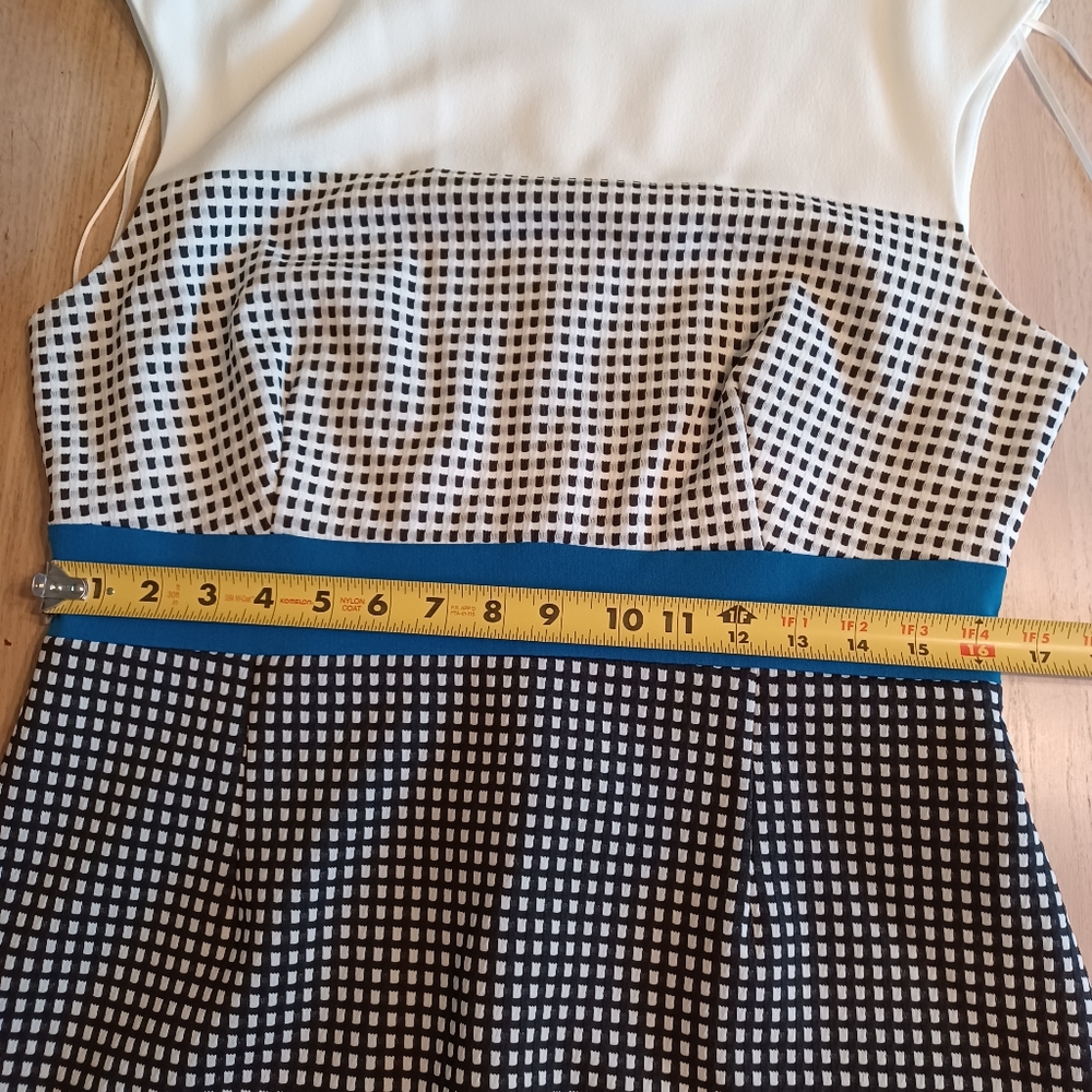 STUDIO ONE SLEEVELESS DRESS SIZE 14P - Picture 11 of 13